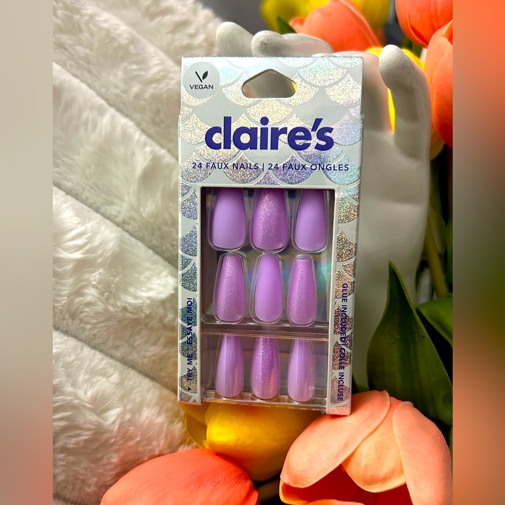 Claire's Lavender Faux Nails Set